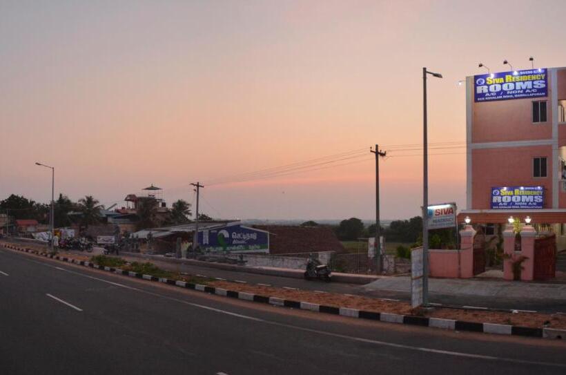 פנסיון Siva Residency