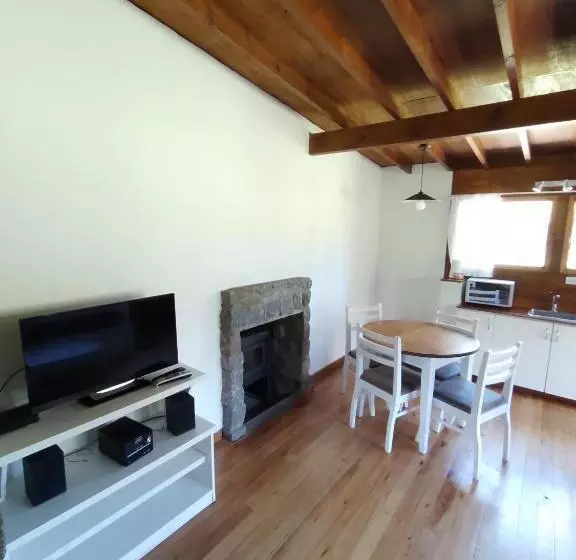 Retkeilymaja El Montenegrino