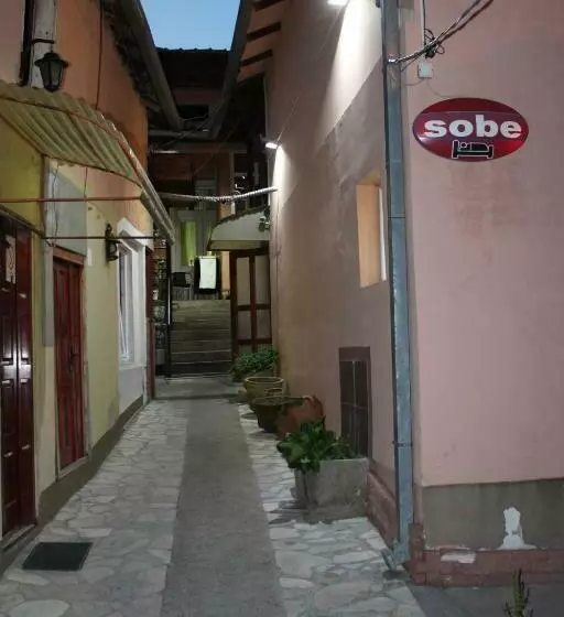 پانسیون Guest House Sreder