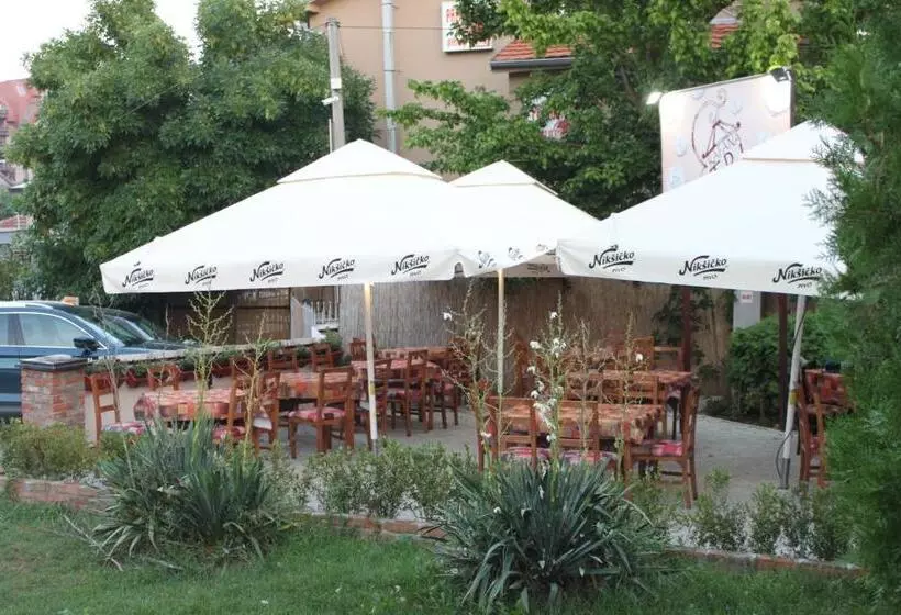 پانسیون Guest House Sreder
