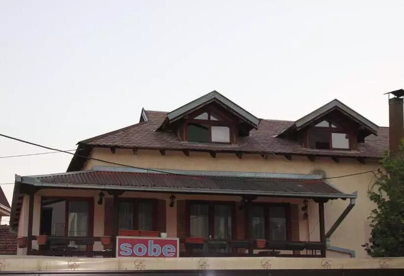 پانسیون Guest House Sreder