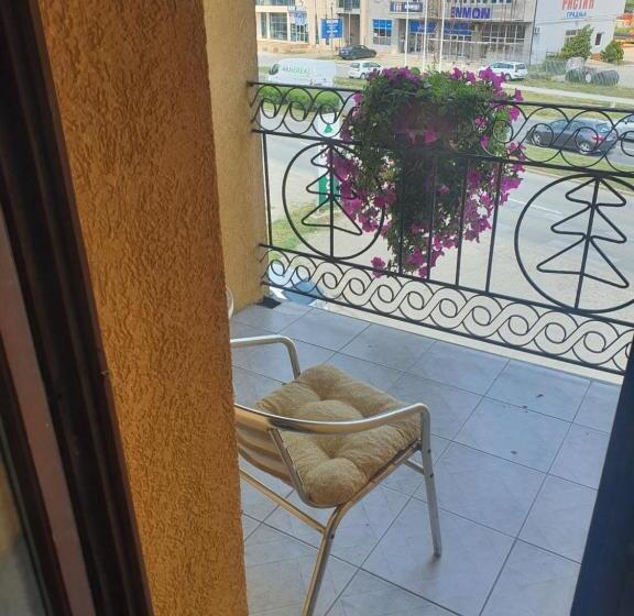 پانسیون Guest House Vila Bor