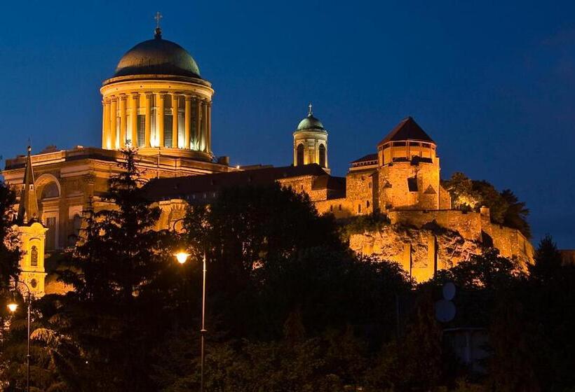 Пансион Amadeus Vendégház