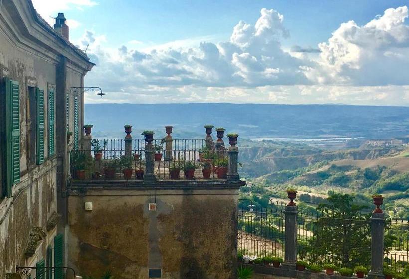 بنسيون La Corte Di Alice