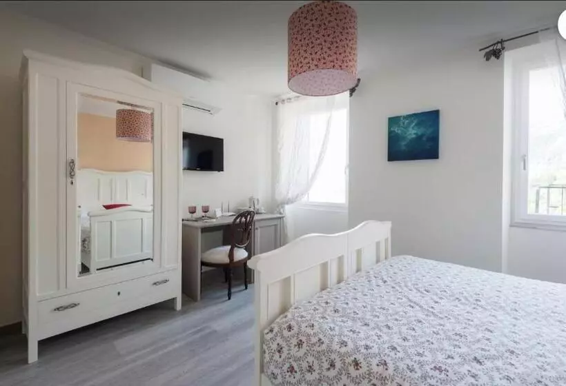 ペンション La Linea D'acqua