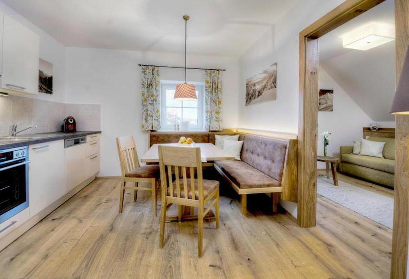 ユースホステル Gasthaus Brandlwirt