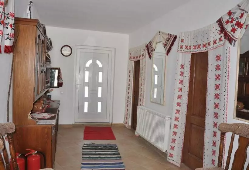 Pensiune Muzeu Traditional Poveste In Transilvania