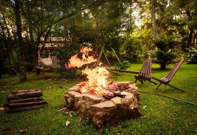ペンション Cabanas Parque Suíço