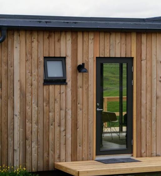 پانسیون Fagrabrekka Guesthouse