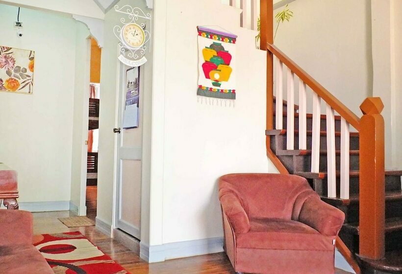 Szálló Elmar Cabin