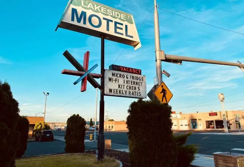 Lakeside Motel