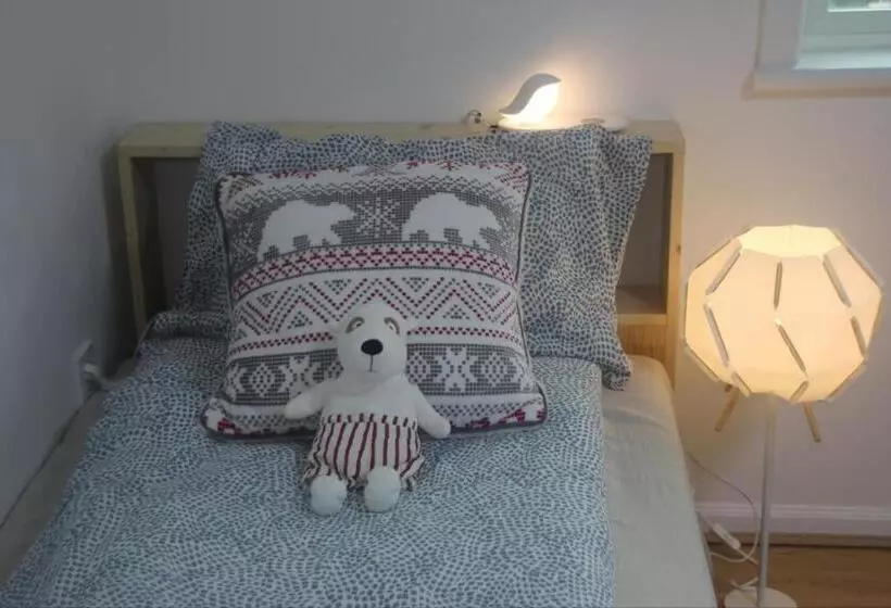 پانسیون All In One Guesthouse