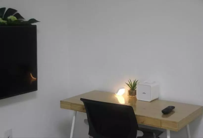 پانسیون All In One Guesthouse