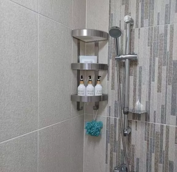 پانسیون All In One Guesthouse