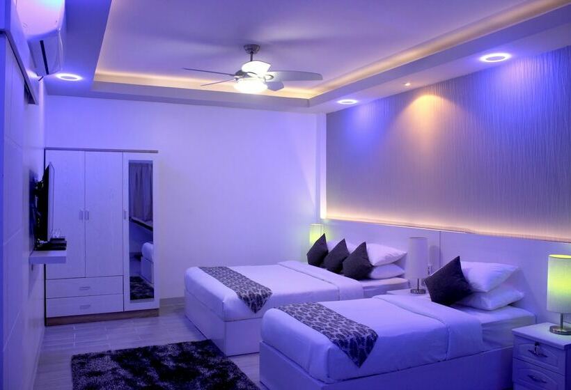 پانسیون Em Beach Maldives