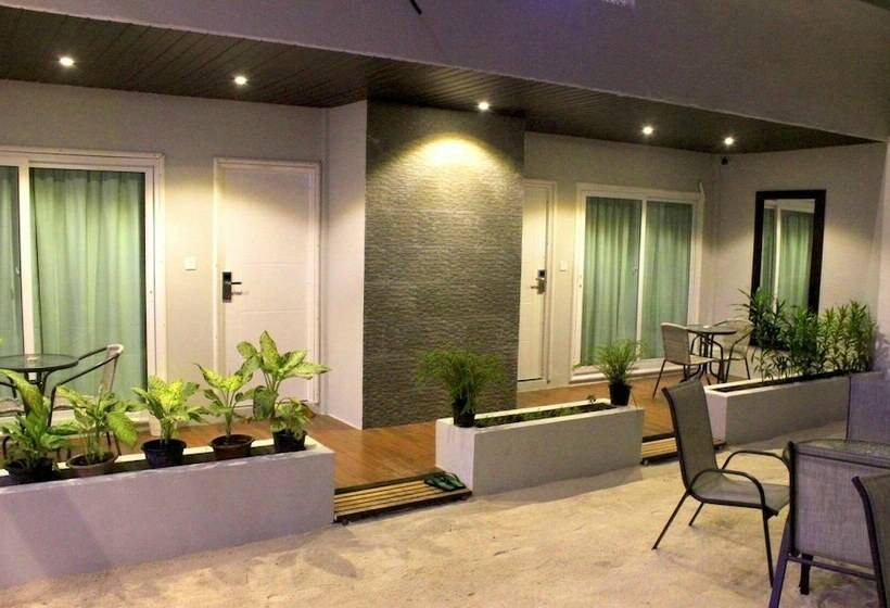 پانسیون Em Beach Maldives