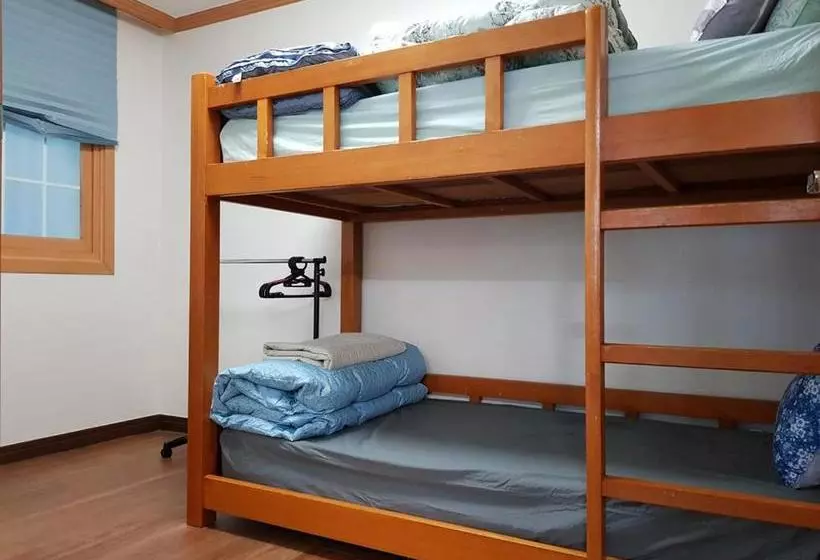 پانسیون Guest H