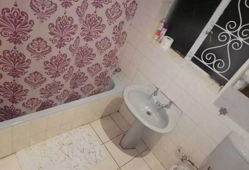 ペンション Isabel S Guesthouse