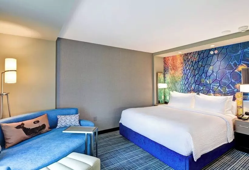 Hotelli Courtyard By Marriott Long Island Islip/courthouse Complex