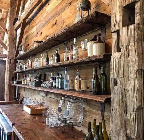 Szálló The Historic Hill House And Farm