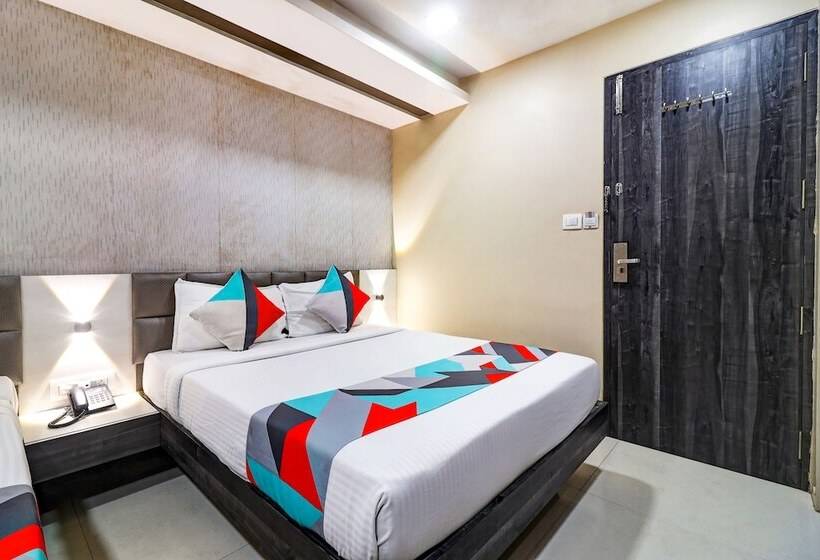 Fabhotel Grand Heritage   Nr Bkc