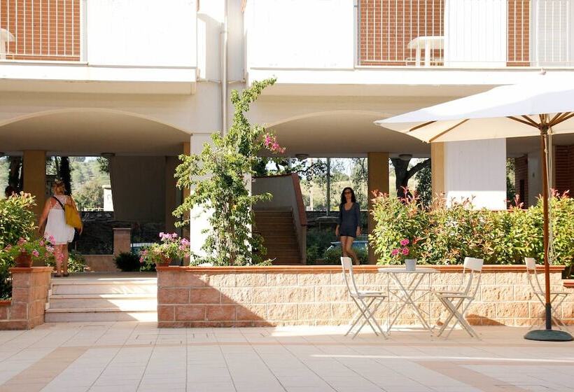 בית מלון כפרי I Cinque Pini