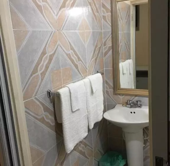 هتل Sunset Inn Apartment