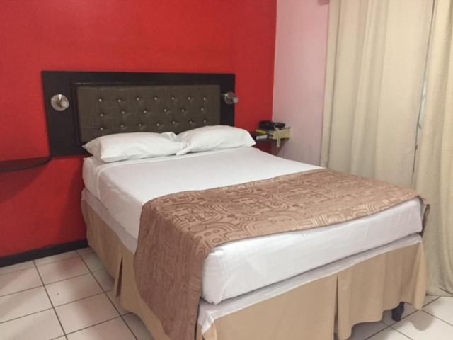 هتل Sunset Inn Apartment