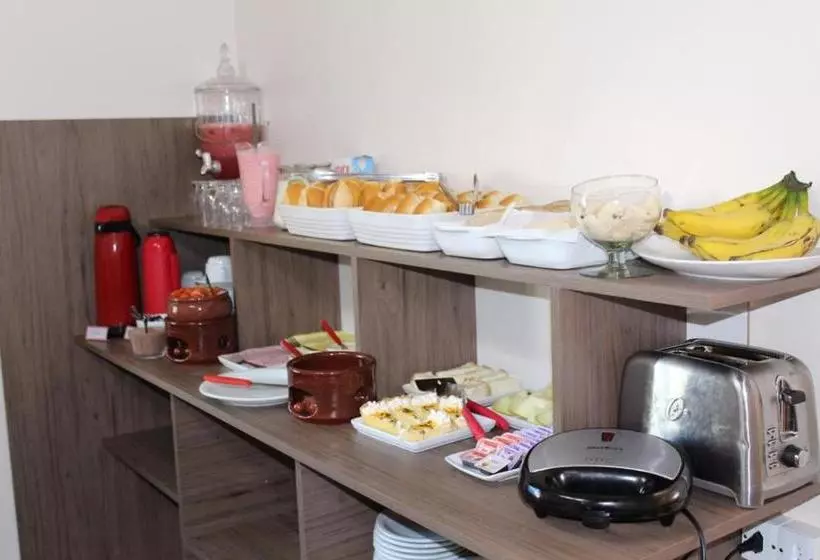 پانسیون Pousada Família Cordeiro