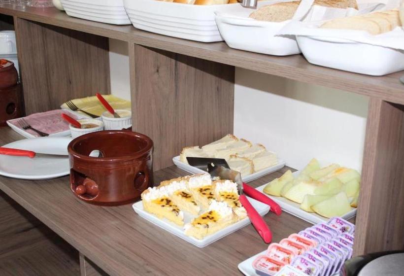 پانسیون Pousada Família Cordeiro