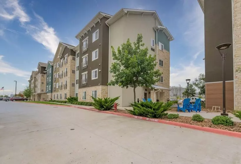 Soka Suites Dallas   Las Colinas