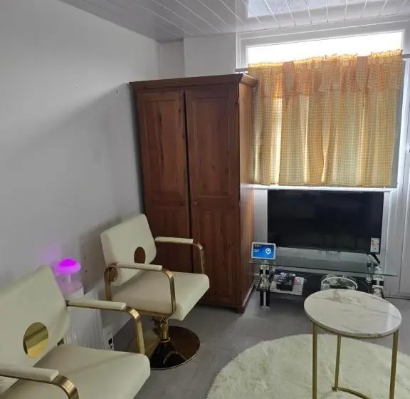 ペンション A Bedsit For Busy Minds Made To Relax And Unwind
