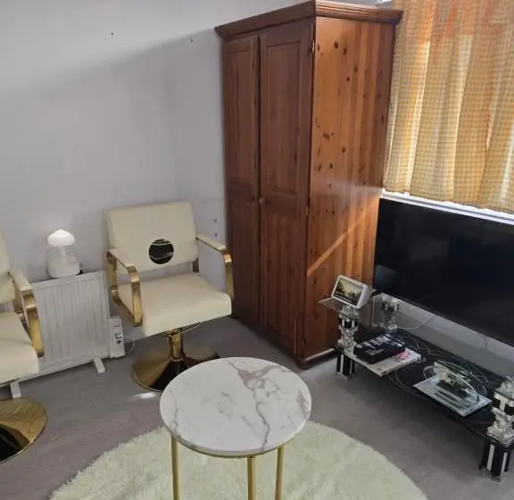 ペンション A Bedsit For Busy Minds Made To Relax And Unwind