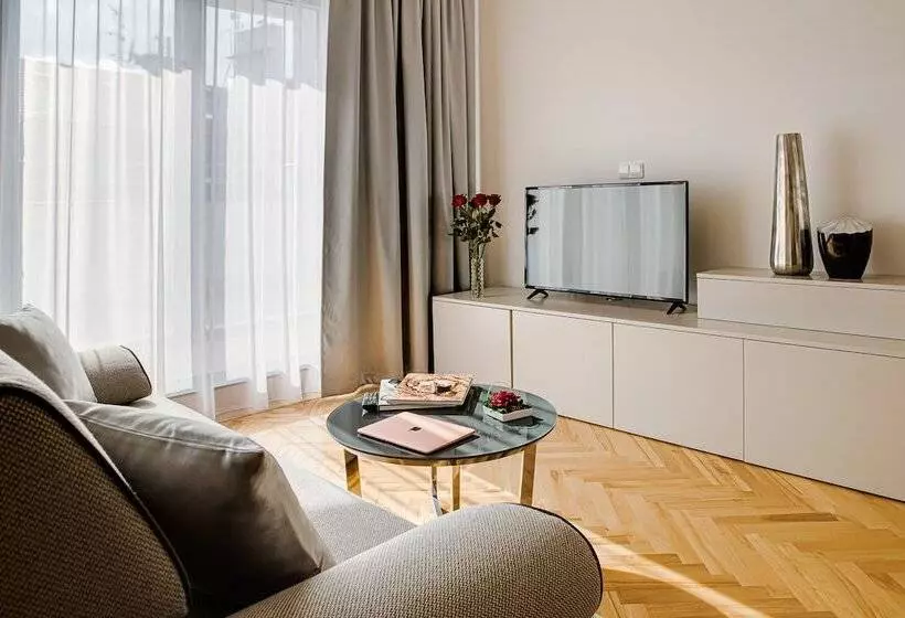Gold Art Apartments