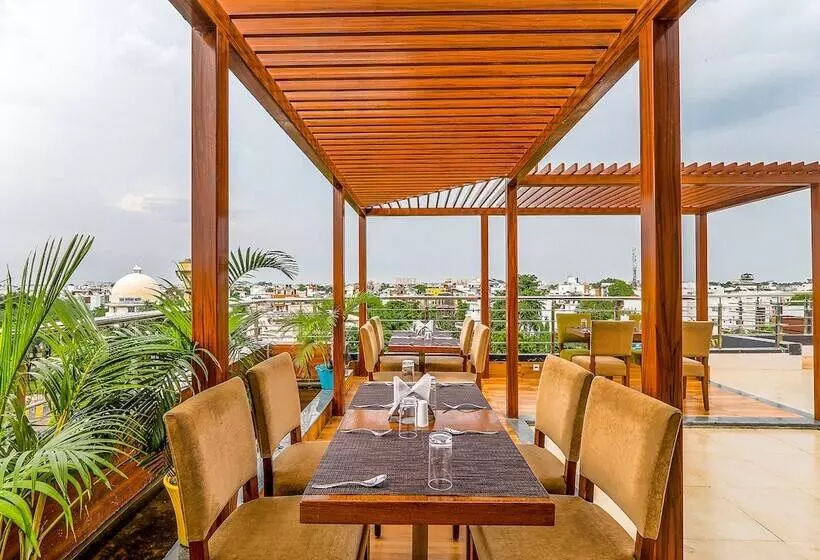 Hôtel Fab Surya