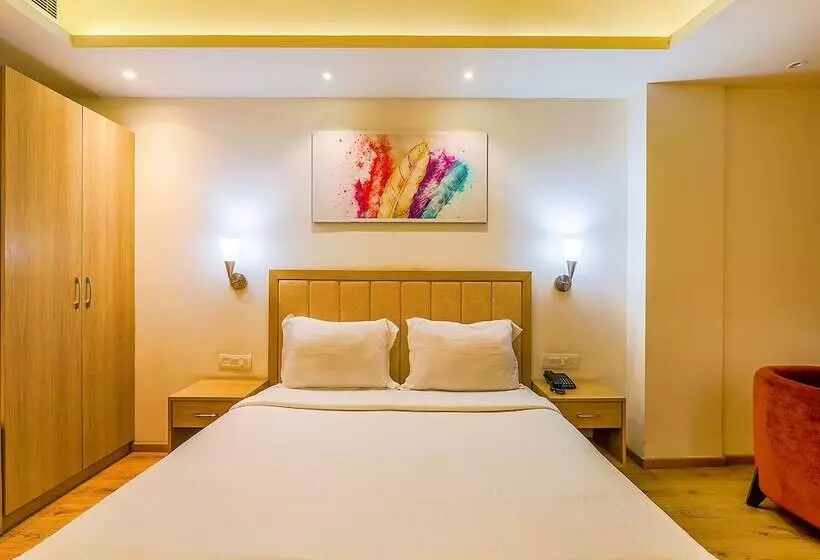 Hôtel Fab Surya