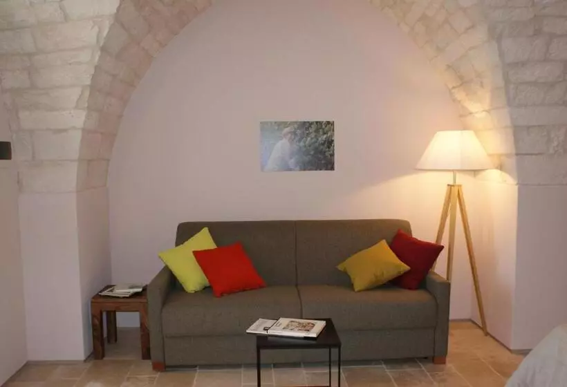 هتل Masseria Grofoleo