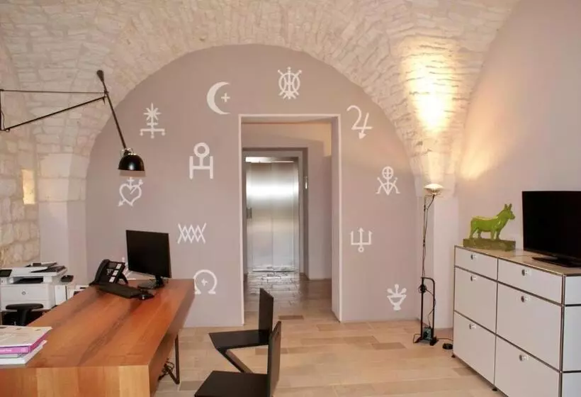 هتل Masseria Grofoleo