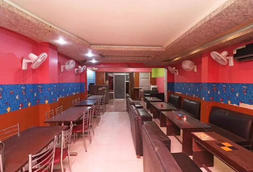 Hotelli Oyo 29570 Swastik Resort