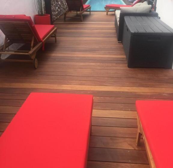 تختخواب و صبحانه Maison La Fleur De Sel