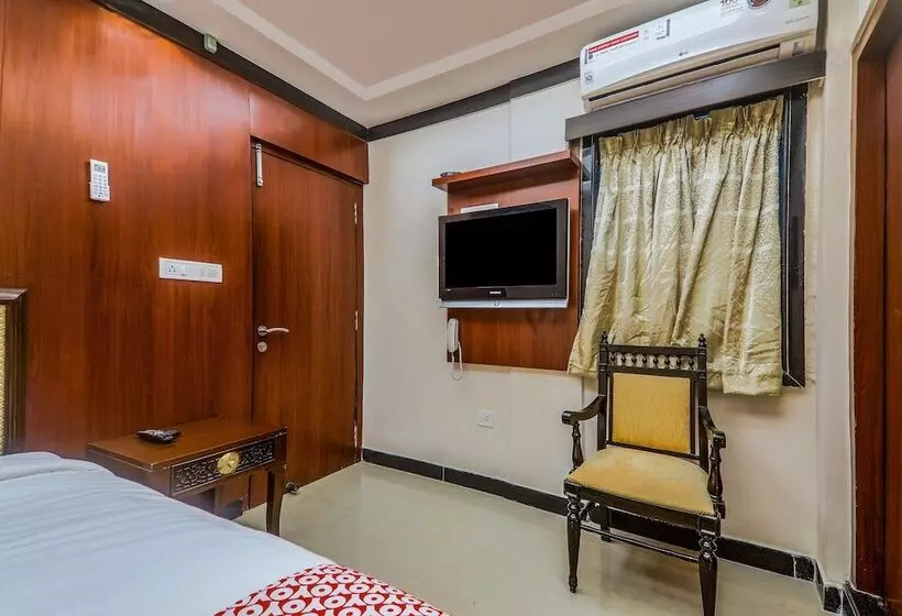 هتل Capital O 16719 Airport Guest House
