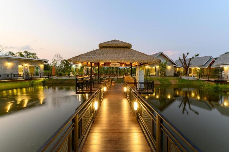 Loftpical Resort