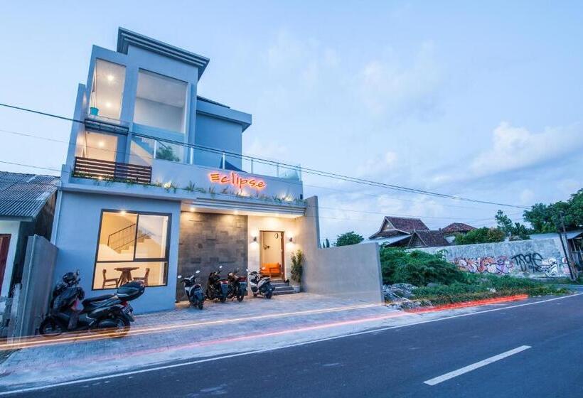 בית מלון כפרי Eclipse Kerobokan