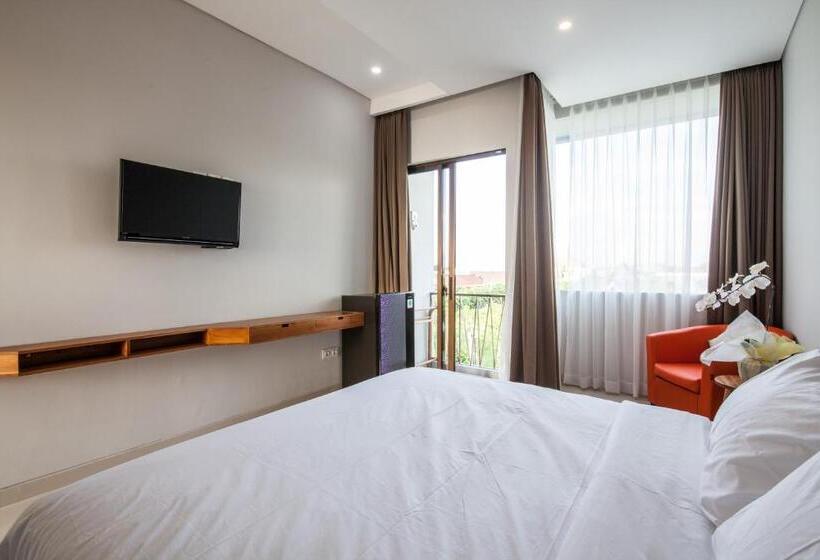 בית מלון כפרי Eclipse Kerobokan