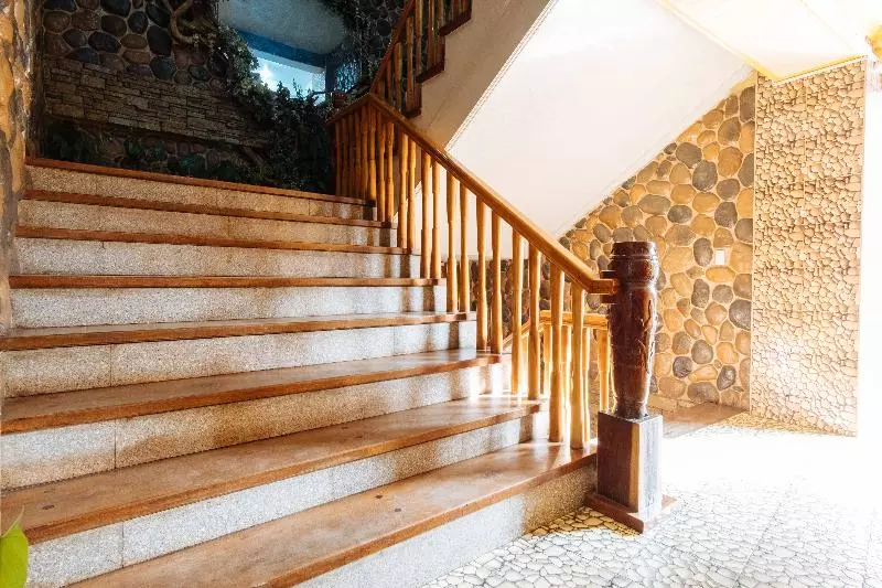 هتل Reddoorz Plus Near Strawberry Farm Baguio