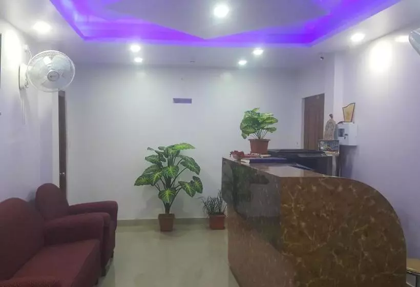 ホテル Abhinav