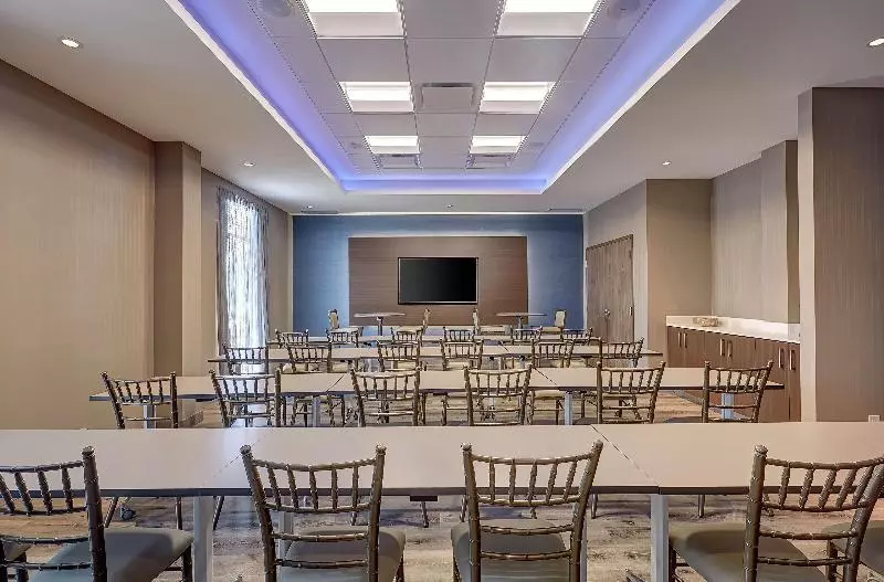 ホテル Hilton Garden Inn Toronto Brampton West