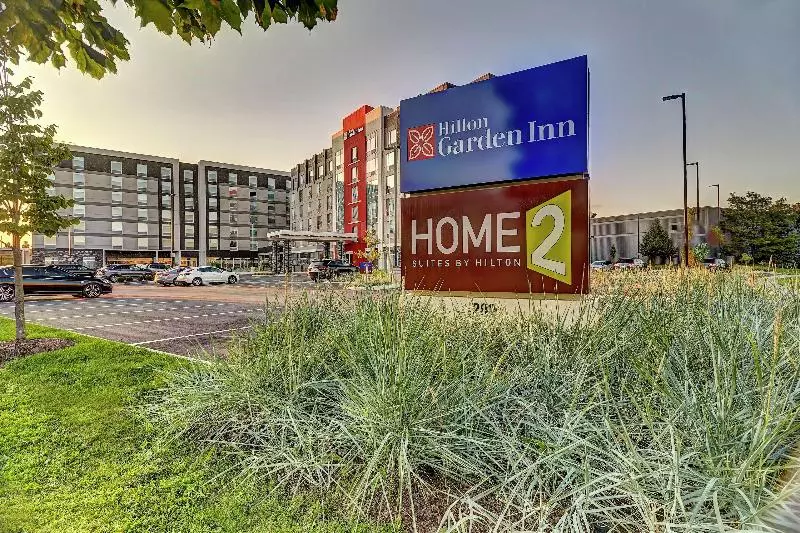 ホテル Hilton Garden Inn Toronto Brampton West