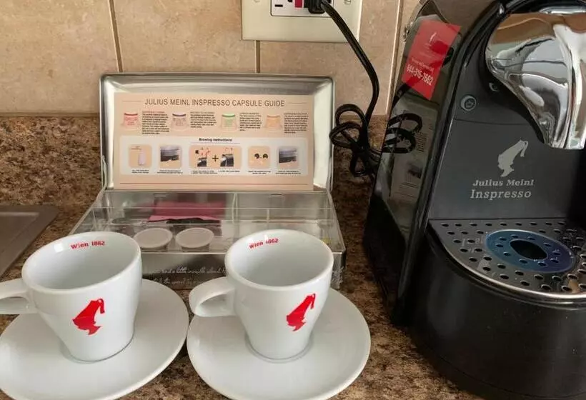 هتل Tiana Beach Inn