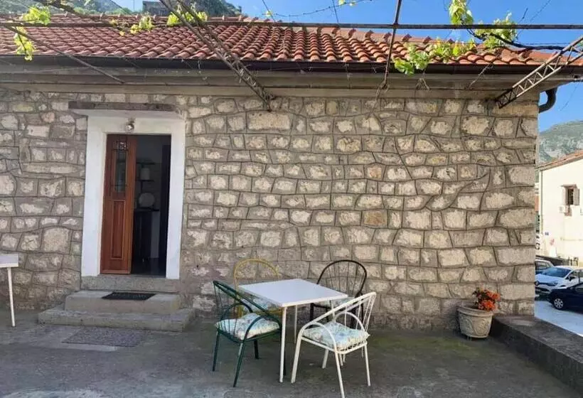 ペンション Viktor Rooms